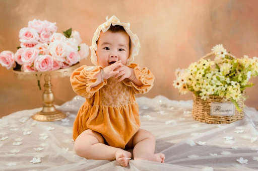 琼海宝宝几岁可以喝纯牛奶 琼海宝宝几岁可以喝纯牛奶